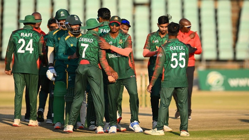 দক্ষিণ আফ্রিকাকে ১০৪ রানে উড়িয়ে সিরিজ জিতে নিল বাংলাদেশের যুবারা